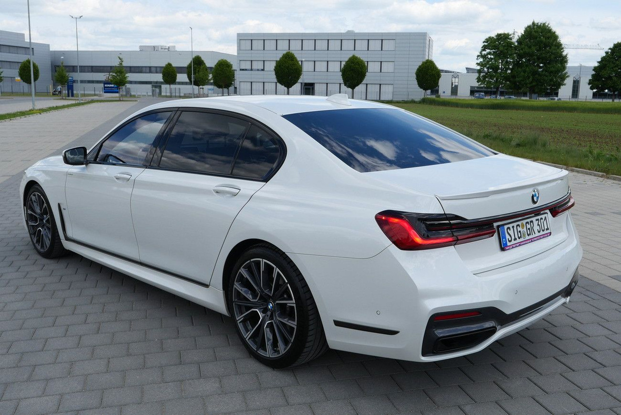BMW 730Ld XDRIVE /VOLL/REAR ENTERT. /LANGSTRECKE 48V - Sedã: foto 5 BMW 730Ld XDRIVE /VOLL/REAR ENTERT. /LANGSTRECKE 48V - Sedã: foto 5