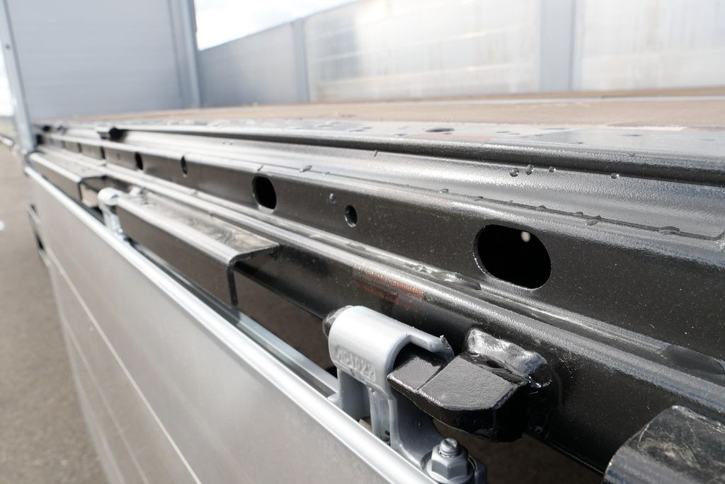 Semi-reboque plataforma/ Caixa aberta nuevo Kögel SN24/ BW 800 mm/144 x rungent. BPW/ LENKACHSE: foto 27 Semi-reboque plataforma/ Caixa aberta nuevo Kögel SN24/ BW 800 mm/144 x rungent. BPW/ LENKACHSE: foto 27