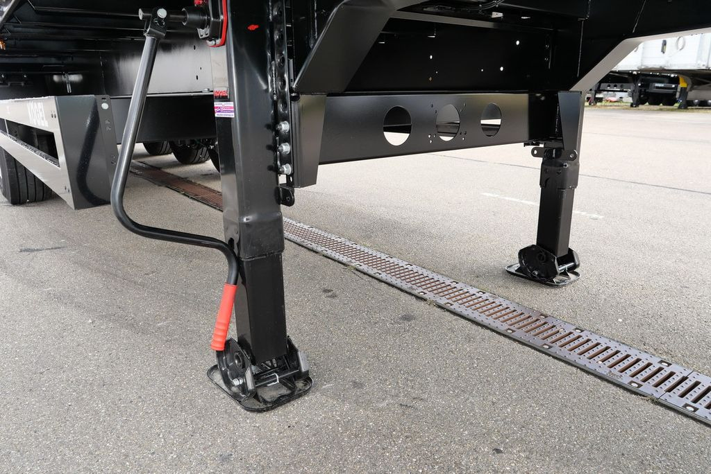 Semi-reboque plataforma/ Caixa aberta nuevo Kögel SN24/ BW 800 mm/144 x rungent. BPW/ LENKACHSE: foto 12 Semi-reboque plataforma/ Caixa aberta nuevo Kögel SN24/ BW 800 mm/144 x rungent. BPW/ LENKACHSE: foto 12