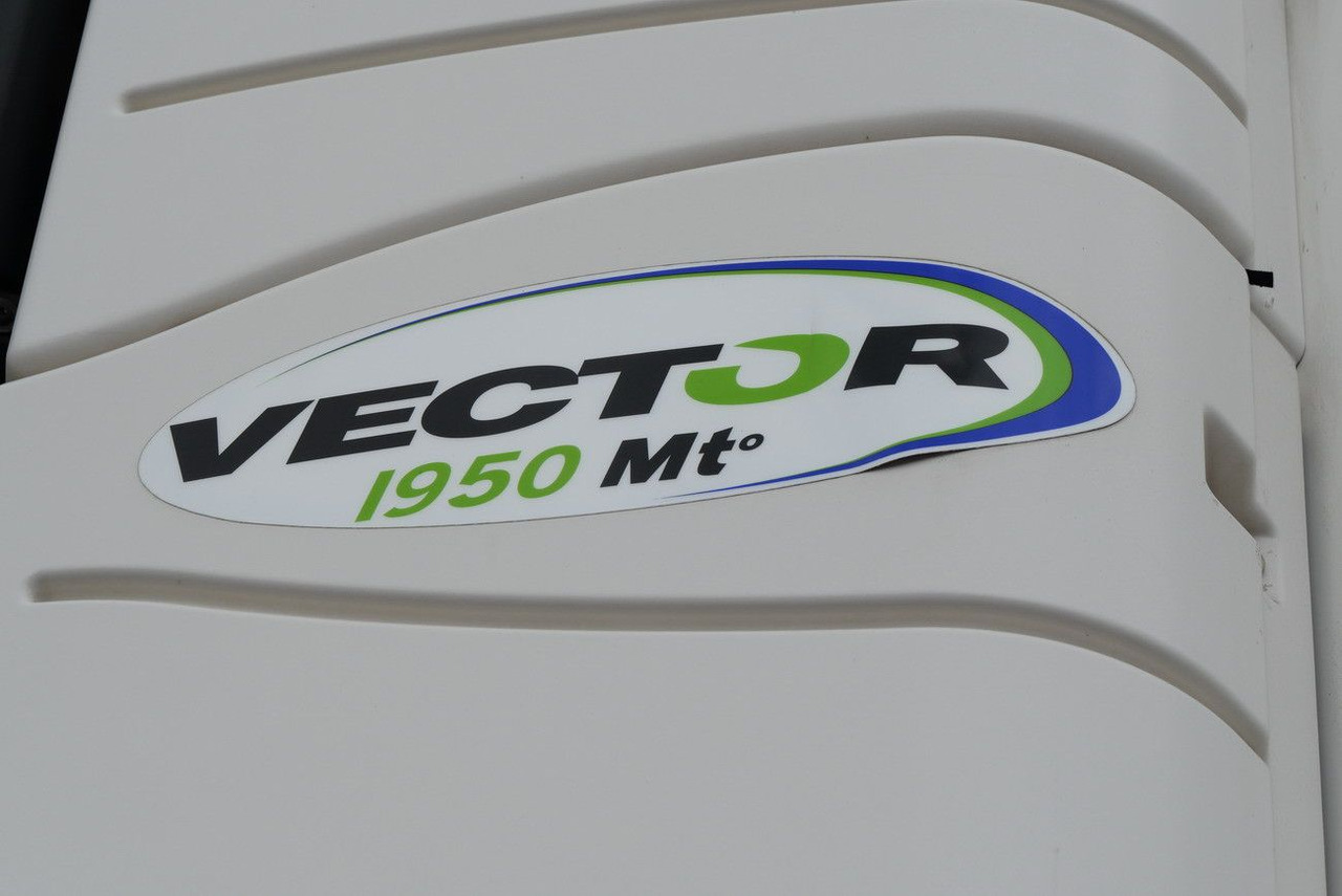 Schmitz Cargobull SKO 18 /BI TEMP / LBW BÄR / FP45 /VECTOR 1950 MT - Semireboque furgão: foto 4 Schmitz Cargobull SKO 18 /BI TEMP / LBW BÄR / FP45 /VECTOR 1950 MT - Semireboque furgão: foto 4