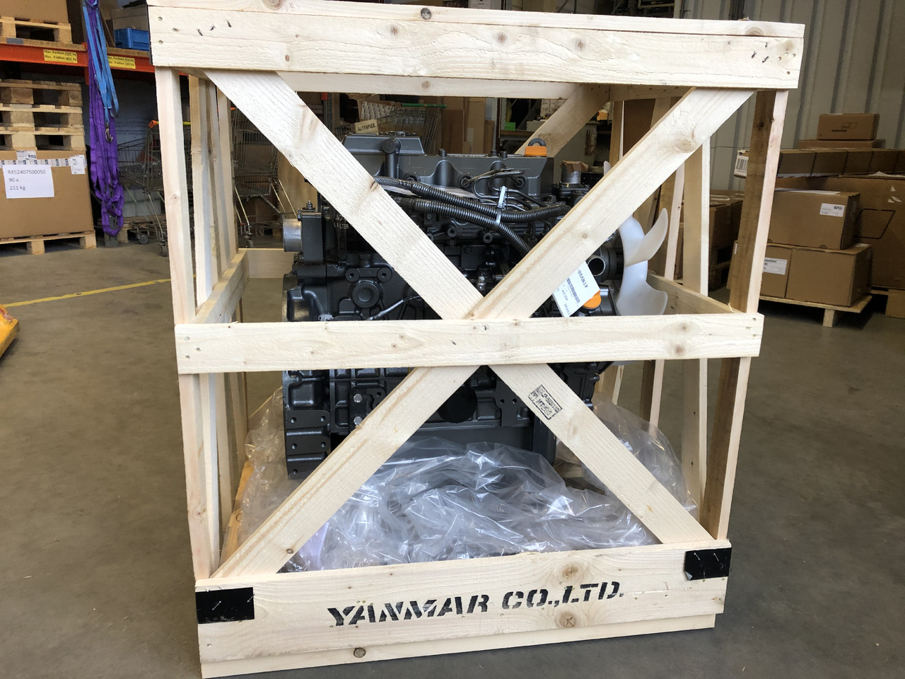 Yanmar 4TNV98 50,7kW/2500rpm - Motor de Máquina de construção: foto 2 Yanmar 4TNV98 50,7kW/2500rpm - Motor de Máquina de construção: foto 2