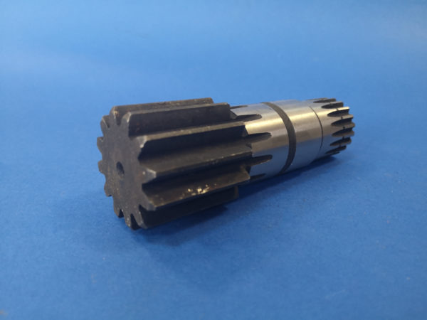 010220A Wałek silnika obrotu Caterpillar 301.6; nr Cat 144-5975, 139-7340 - Motor de giro de Máquina de construção: foto 5 010220A Wałek silnika obrotu Caterpillar 301.6; nr Cat 144-5975, 139-7340 - Motor de giro de Máquina de construção: foto 5