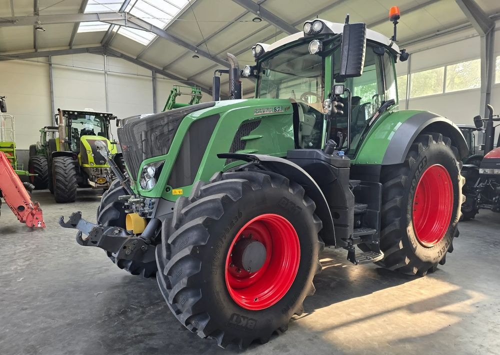 Fendt 828 S4 ProfiPlus - Trator: foto 1 Fendt 828 S4 ProfiPlus - Trator: foto 1
