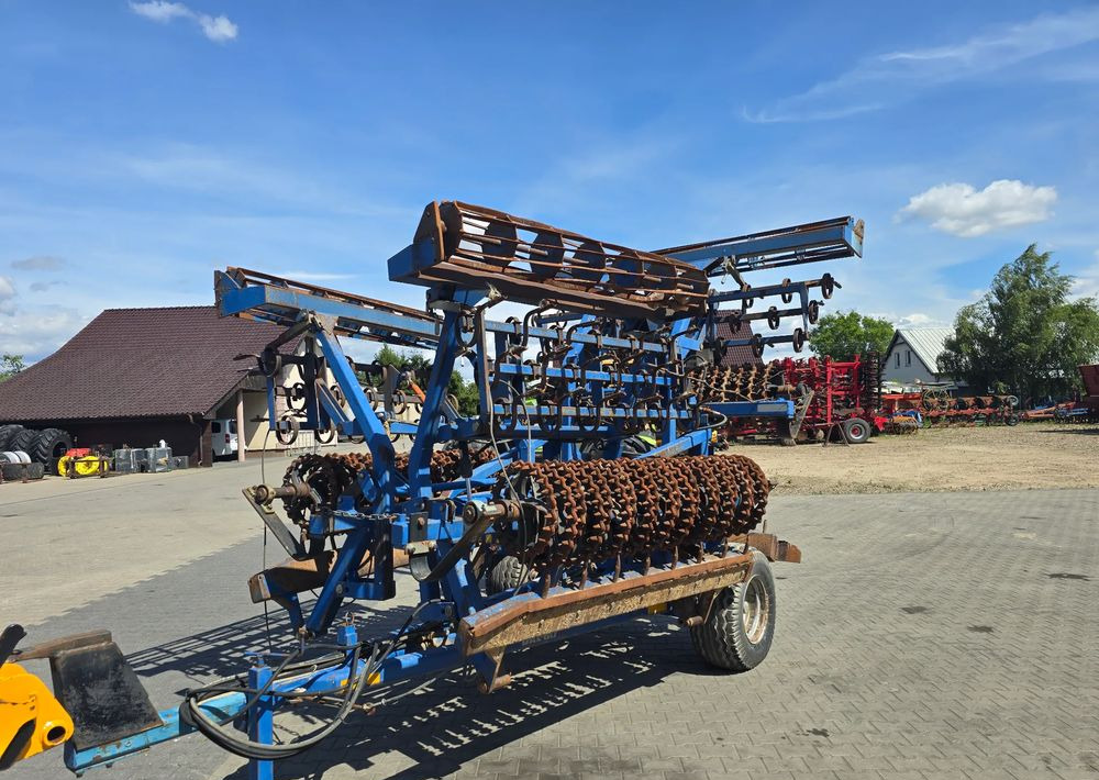 Inny Dalbo 7m. - Maquina para lavrar a terra: foto 1 Inny Dalbo 7m. - Maquina para lavrar a terra: foto 1