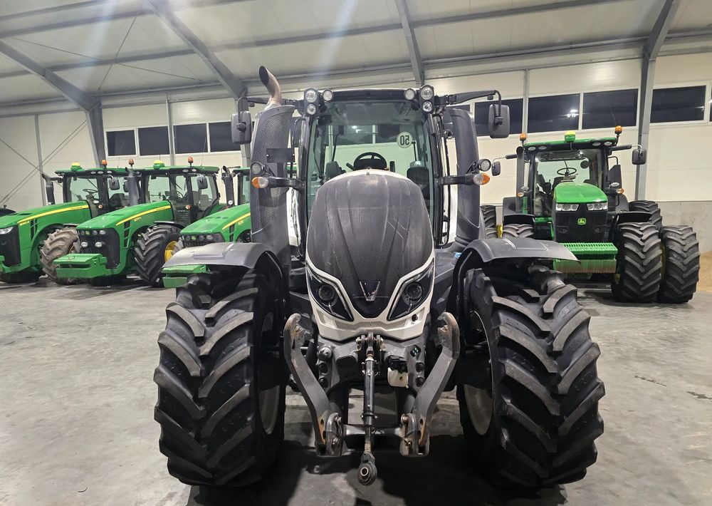Valtra T 174S - Trator: foto 3 Valtra T 174S - Trator: foto 3