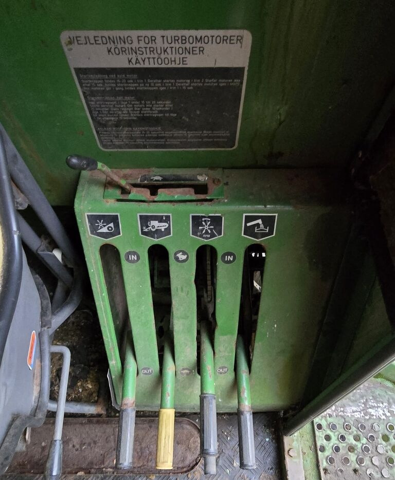 Ceifeira debulhadora John Deere 955 A1: foto 7