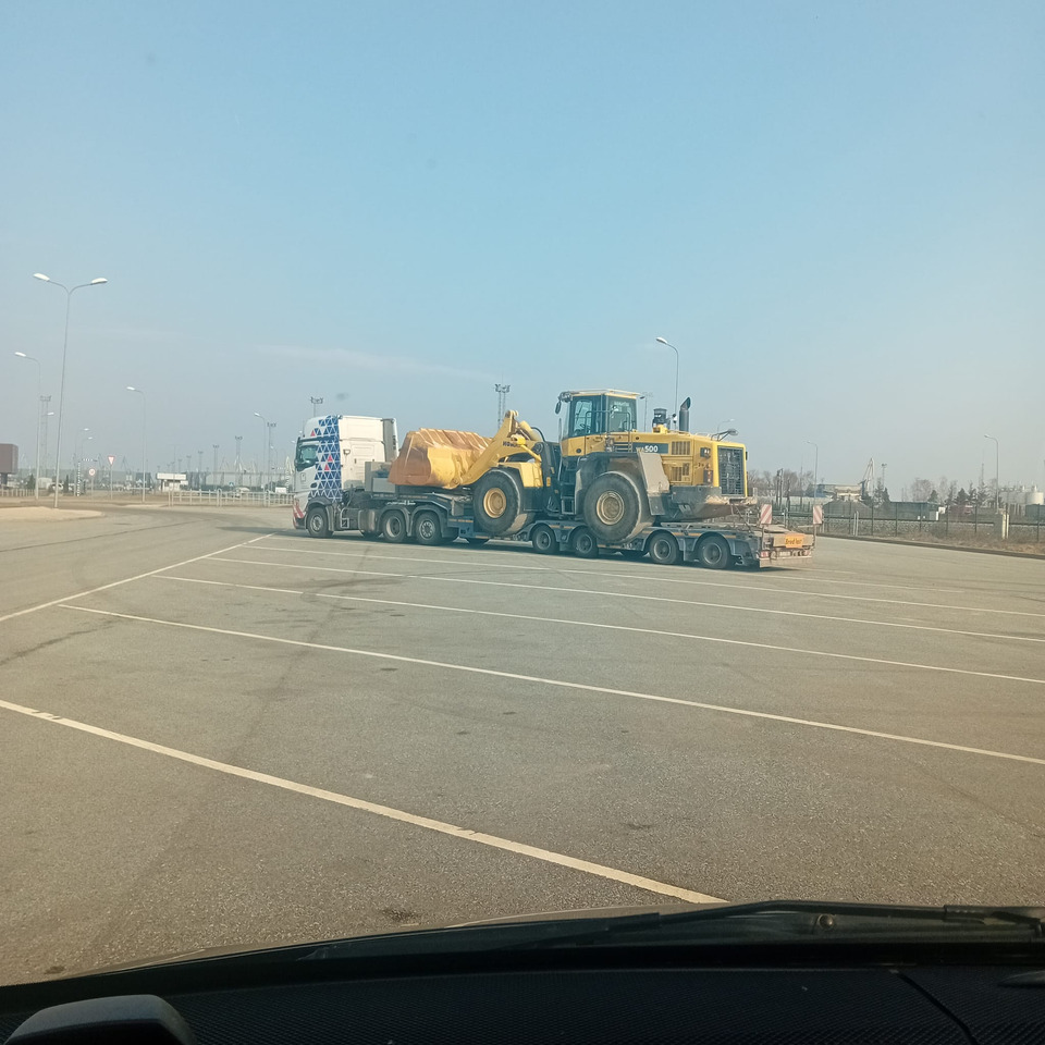 KOMATSU WA500 -6 - Carregadeira de rodas: foto 5 KOMATSU WA500 -6 - Carregadeira de rodas: foto 5