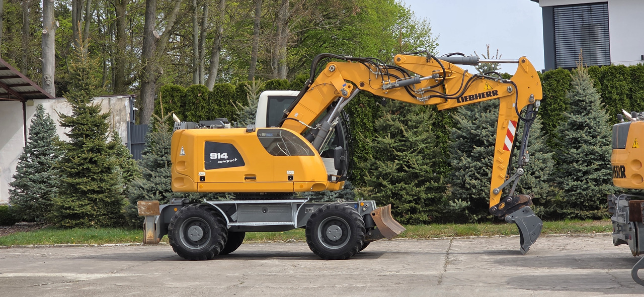 Liebherr A 914 COMPACT - Escavadeira de rodas: foto 1 Liebherr A 914 COMPACT - Escavadeira de rodas: foto 1