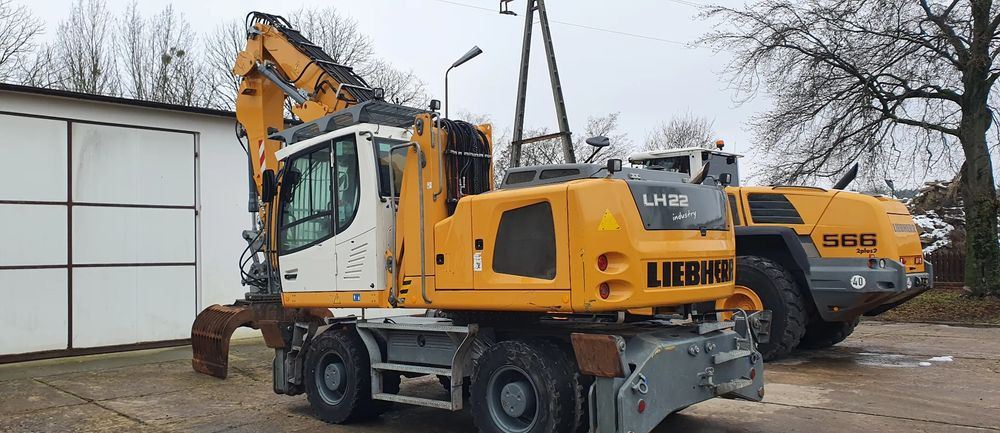 Liebherr LH 22 M - Manipulador de material: foto 2 Liebherr LH 22 M - Manipulador de material: foto 2