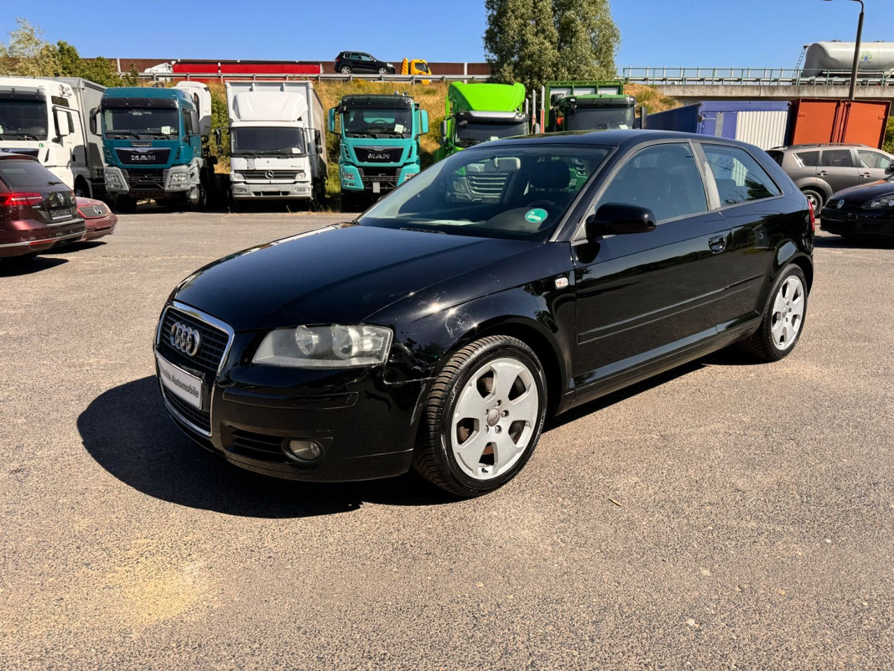 Audi A3 2.0 FSI Ambition S3 nur Export!! - Automóvel: foto 3 Audi A3 2.0 FSI Ambition S3 nur Export!! - Automóvel: foto 3