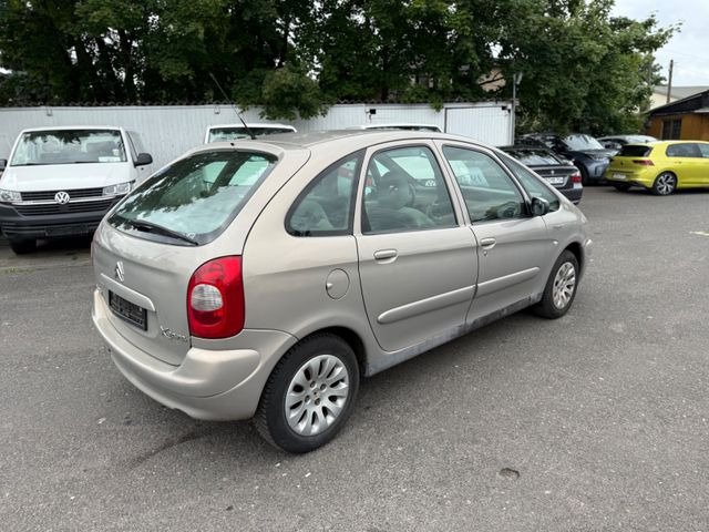 Citroën Xsara Picasso 1.8 16V Exclusive - Sedã: foto 4 Citroën Xsara Picasso 1.8 16V Exclusive - Sedã: foto 4