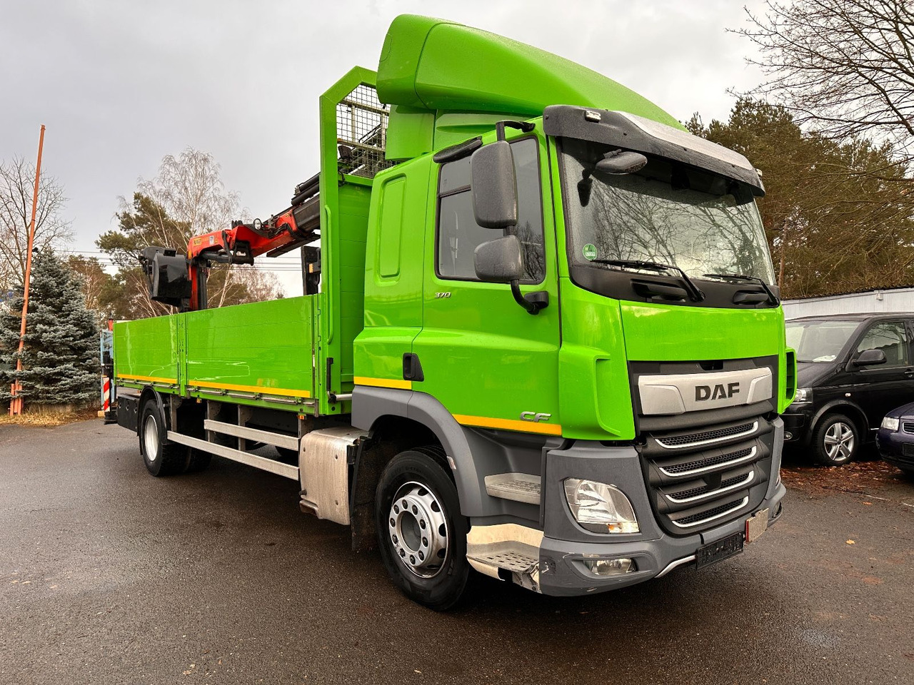 DAF CF 370 mit Kran Klima Tempomat - Camião de caixa aberta/ Plataforma, Caminhão grua: foto 2 DAF CF 370 mit Kran Klima Tempomat - Camião de caixa aberta/ Plataforma, Caminhão grua: foto 2
