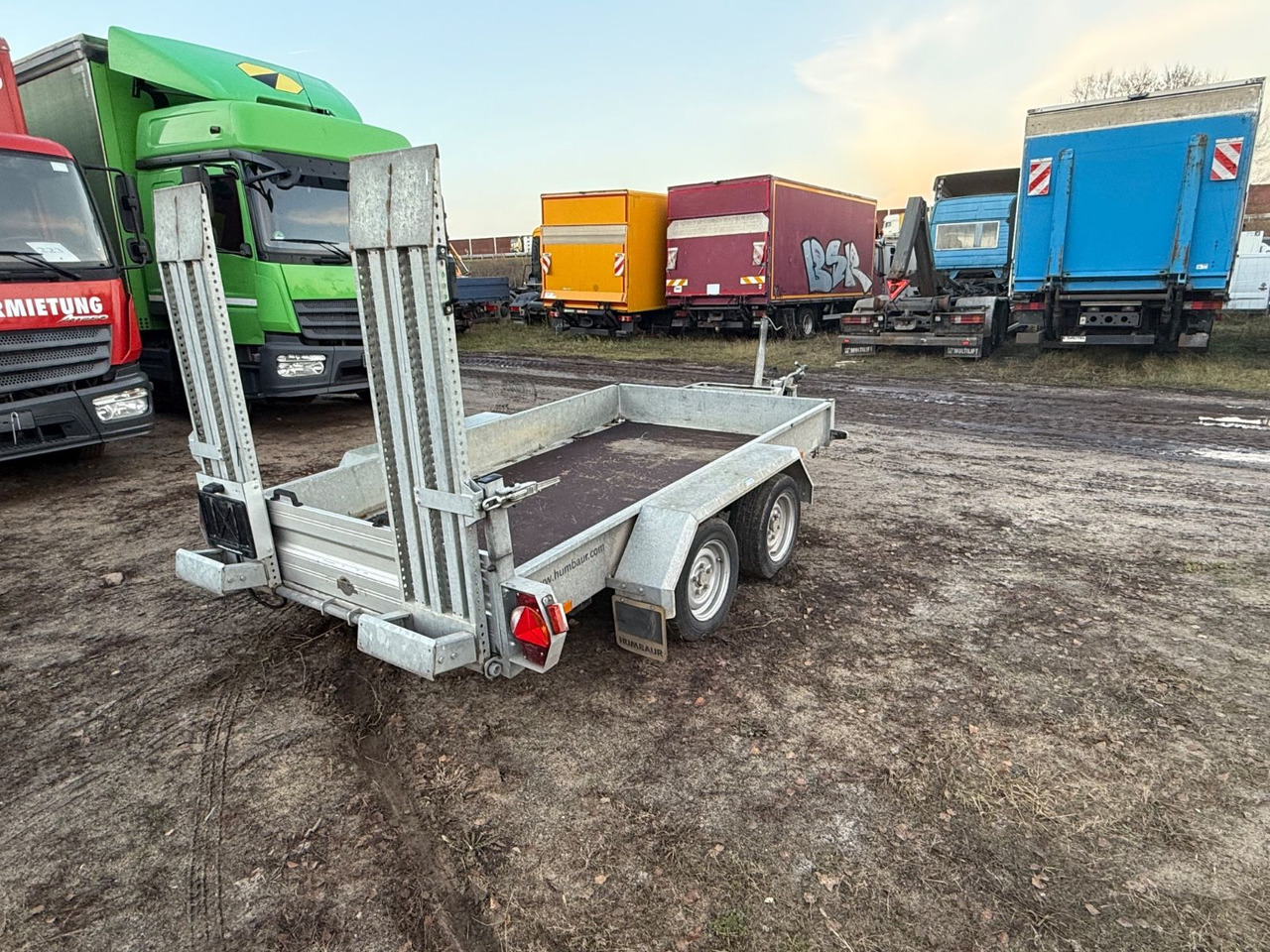 Humbaur HS-SENKO TA G VD LH6S Auffahrtstrampen - Reboque porta máquinas: foto 3 Humbaur HS-SENKO TA G VD LH6S Auffahrtstrampen - Reboque porta máquinas: foto 3