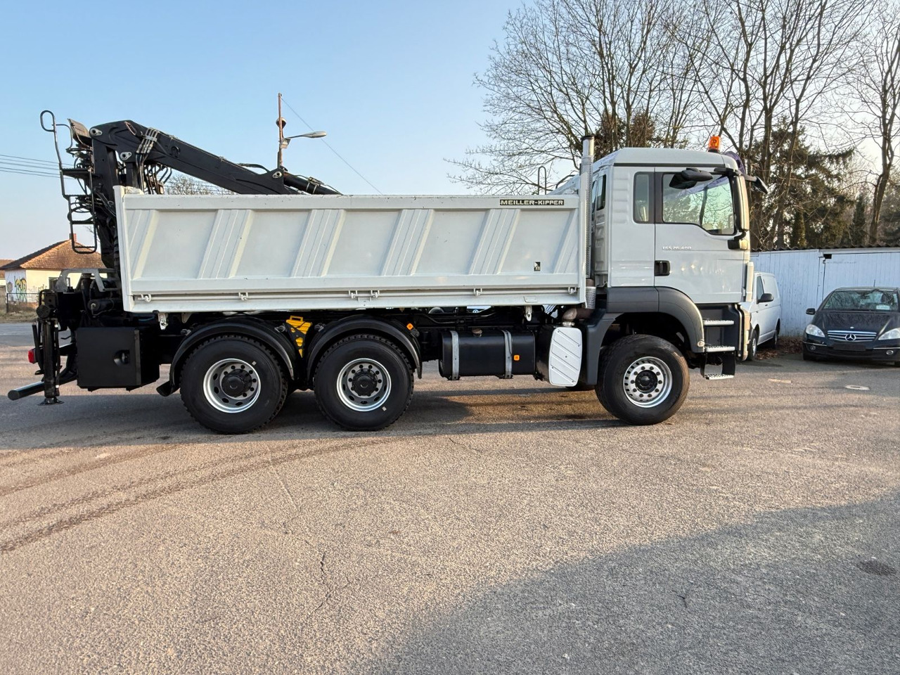 MAN TGS 26.400 Kipper mit Kran Jonsered 6x4 - Caminhão basculante: foto 5 MAN TGS 26.400 Kipper mit Kran Jonsered 6x4 - Caminhão basculante: foto 5