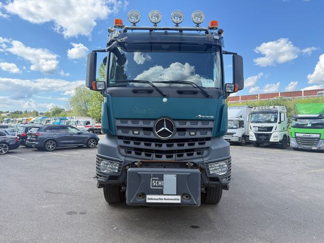Mercedes-Benz Arocs 3346 Kipper 6x6 - Caminhão basculante: foto 1 Mercedes-Benz Arocs 3346 Kipper 6x6 - Caminhão basculante: foto 1