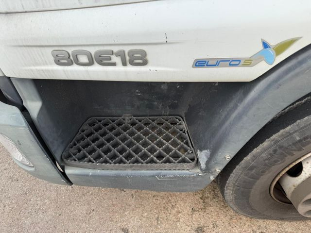 Caminhão com lona Mercedes-Benz Atego 1222 LbW Klima: foto 8