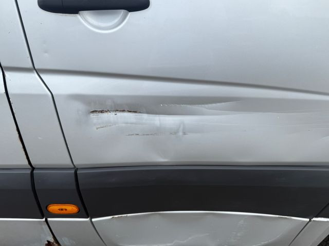 Mercedes-Benz Sprinter II Kasten 219 CDI Automatik - Furgão compacto: foto 3 Mercedes-Benz Sprinter II Kasten 219 CDI Automatik - Furgão compacto: foto 3