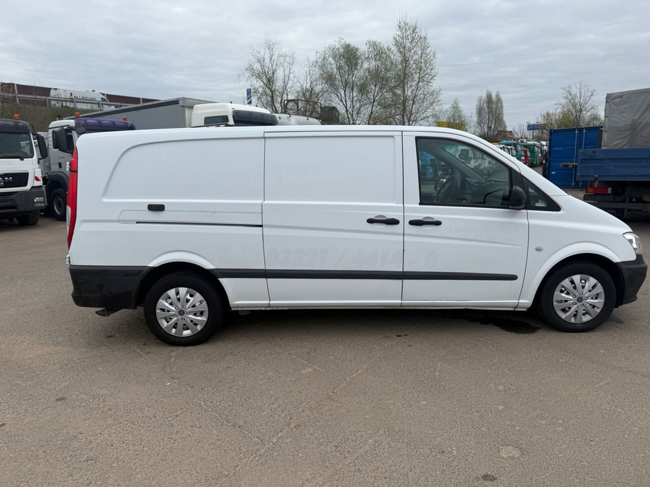 Mercedes-Benz Vito Kasten 116 CDI extralang defekt !! - Furgão de passageiros: foto 3 Mercedes-Benz Vito Kasten 116 CDI extralang defekt !! - Furgão de passageiros: foto 3