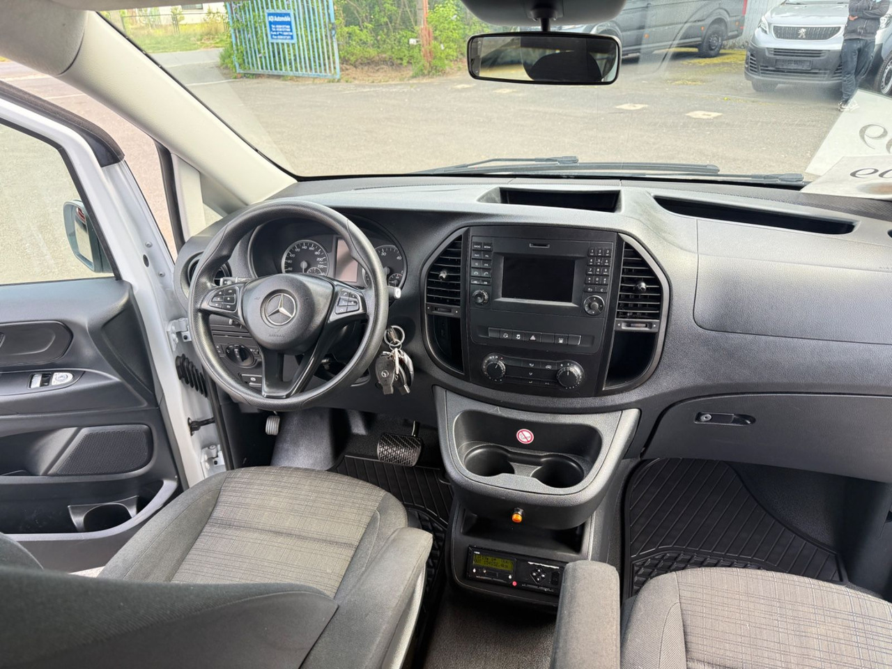 Furgão compacto Mercedes-Benz Vito Mixto 116 CDI Lang: foto 10