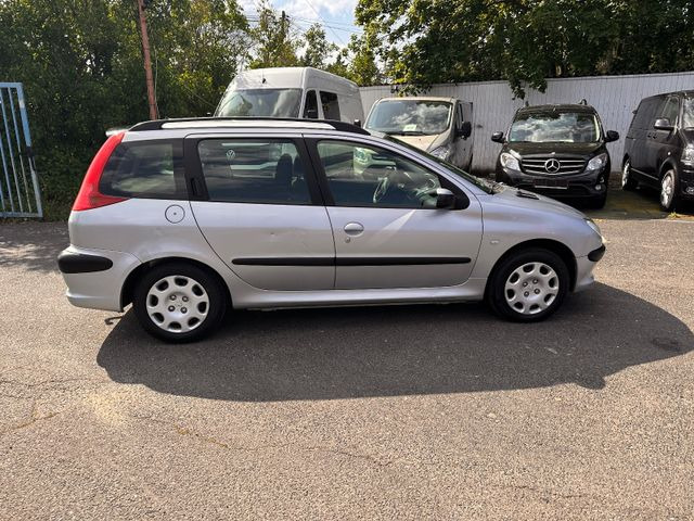 Peugeot 206 SW Grand Filou Cool - Carro perua: foto 5 Peugeot 206 SW Grand Filou Cool - Carro perua: foto 5