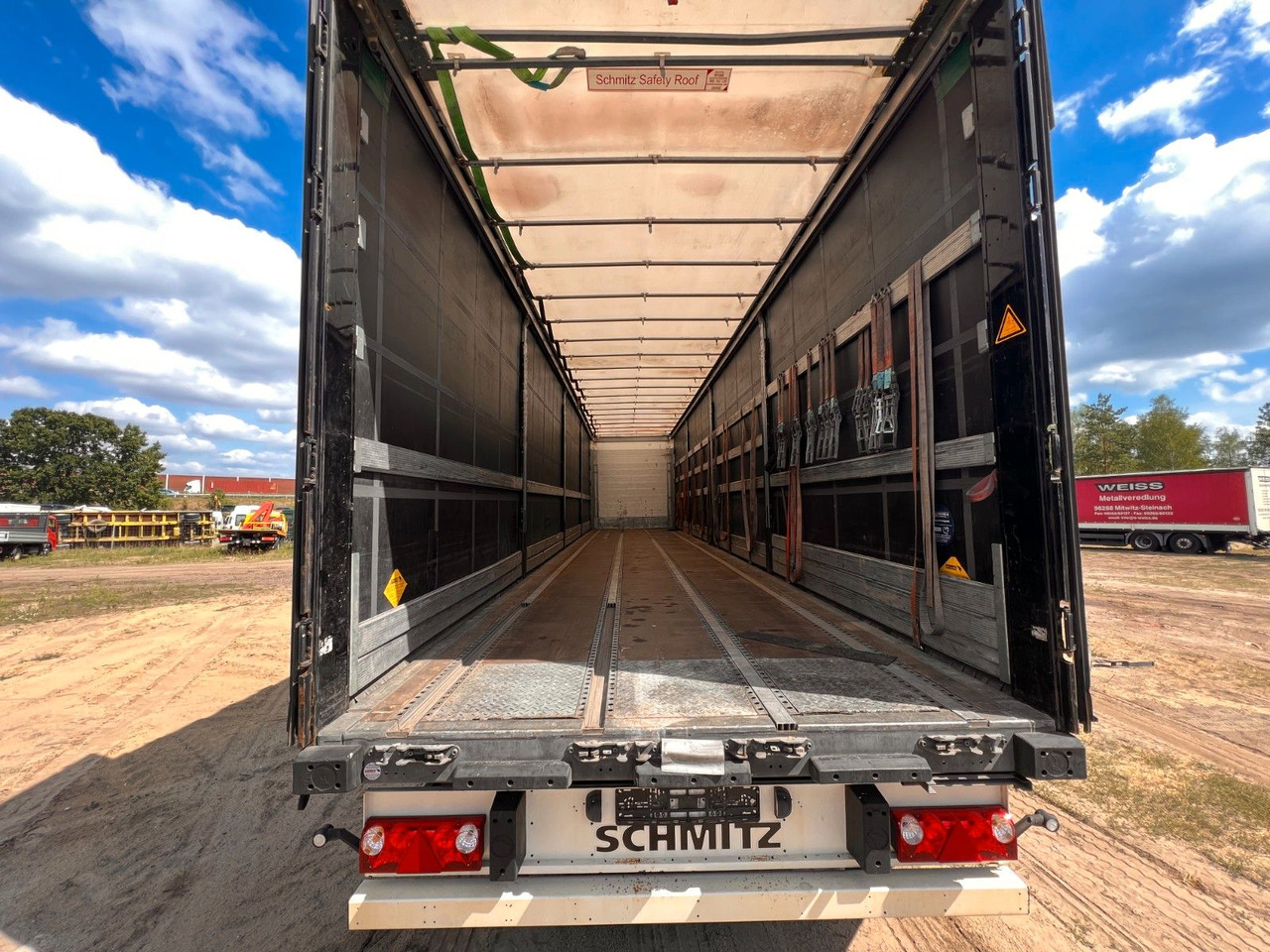 Schmitz Cargobull SCB S3T - Semi-reboque de lona: foto 4 Schmitz Cargobull SCB S3T - Semi-reboque de lona: foto 4