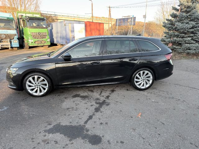 Sedã Skoda Octavia Combi First Edition Leder Navi Automatik: foto 6 Sedã Skoda Octavia Combi First Edition Leder Navi Automatik: foto 6