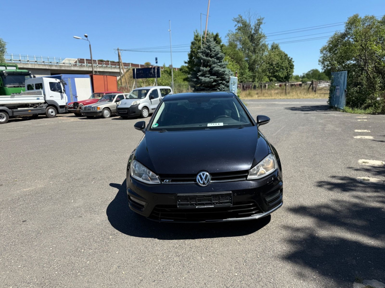 Volkswagen Golf VII Lim. Lounge BMT R-line - Sedã: foto 1 Volkswagen Golf VII Lim. Lounge BMT R-line - Sedã: foto 1