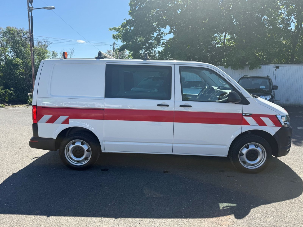 Volkswagen T6 Transporter Kasten-mixto 4x4 - Furgão compacto: foto 3 Volkswagen T6 Transporter Kasten-mixto 4x4 - Furgão compacto: foto 3