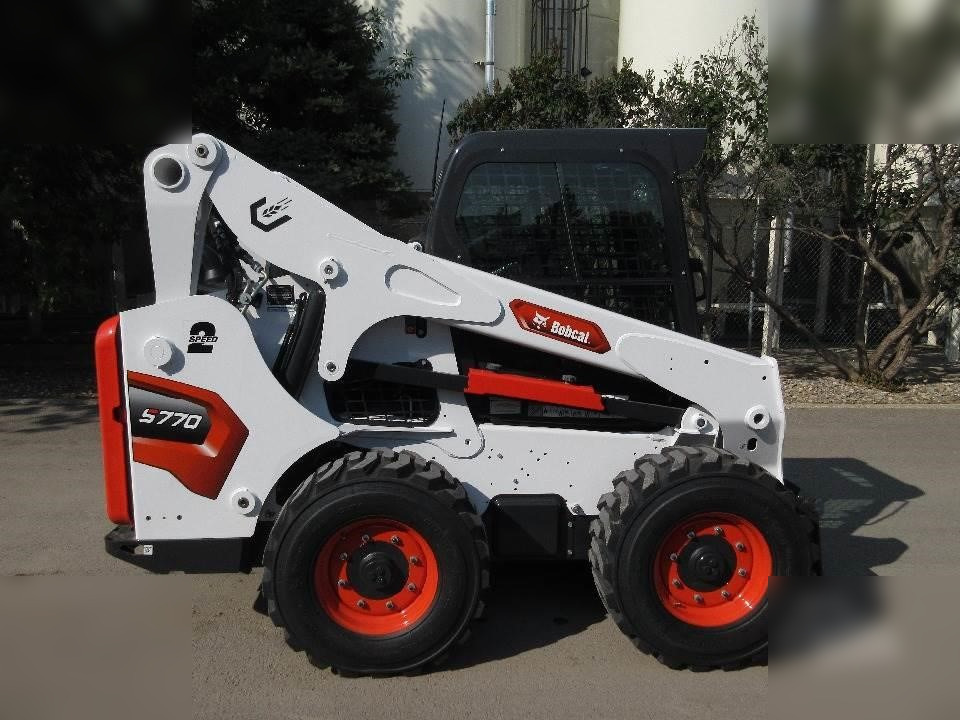 BOBCAT S770 - Mini carregadeira: foto 1 BOBCAT S770 - Mini carregadeira: foto 1
