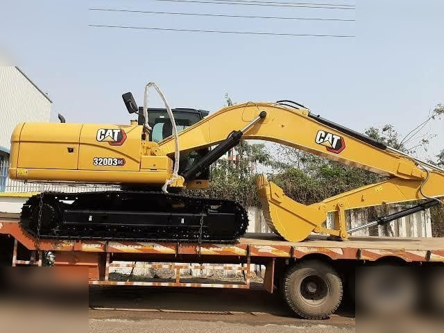 CATERPILLAR 320D3GC - Escavadora de rastos: foto 4 CATERPILLAR 320D3GC - Escavadora de rastos: foto 4