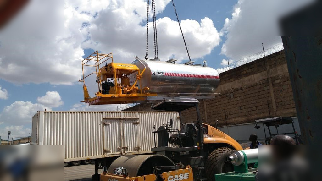 DELCO BD10000 - Distribuidor de asfalto: foto 4 DELCO BD10000 - Distribuidor de asfalto: foto 4