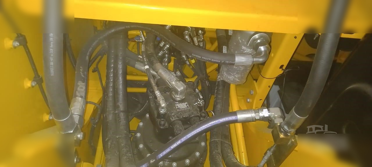 Escavadora de rastos nuevo JCB JS210 LC: foto 11