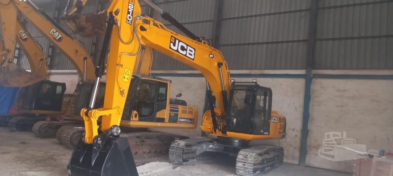 JCB JS210 LC - Escavadora de rastos: foto 1 JCB JS210 LC - Escavadora de rastos: foto 1