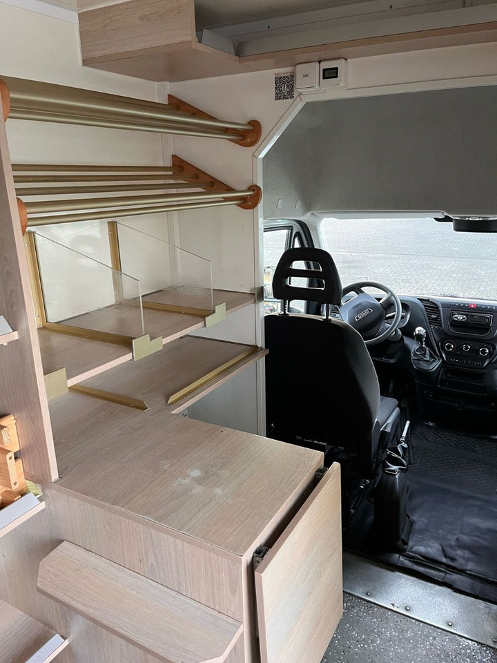 Carrinha de contentor nuevo Iveco Daily SB Mobil: foto 9