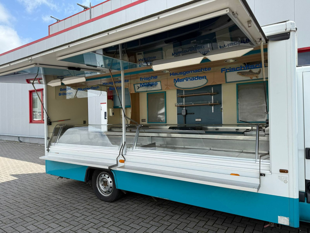 Renault Borco Höhns Fischmobil - Food truck: foto 4 Renault Borco Höhns Fischmobil - Food truck: foto 4