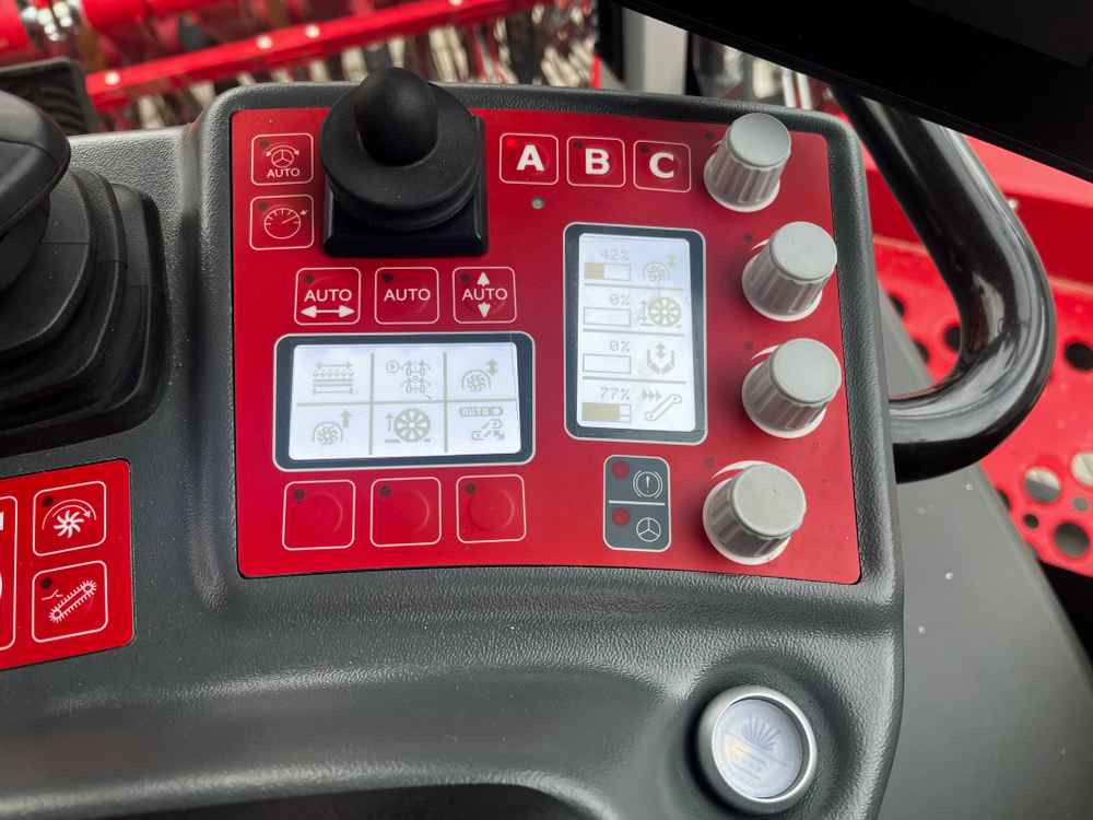 Grimme REXOR 6300 Platinum - Maquina para lavrar a terra: foto 3 Grimme REXOR 6300 Platinum - Maquina para lavrar a terra: foto 3