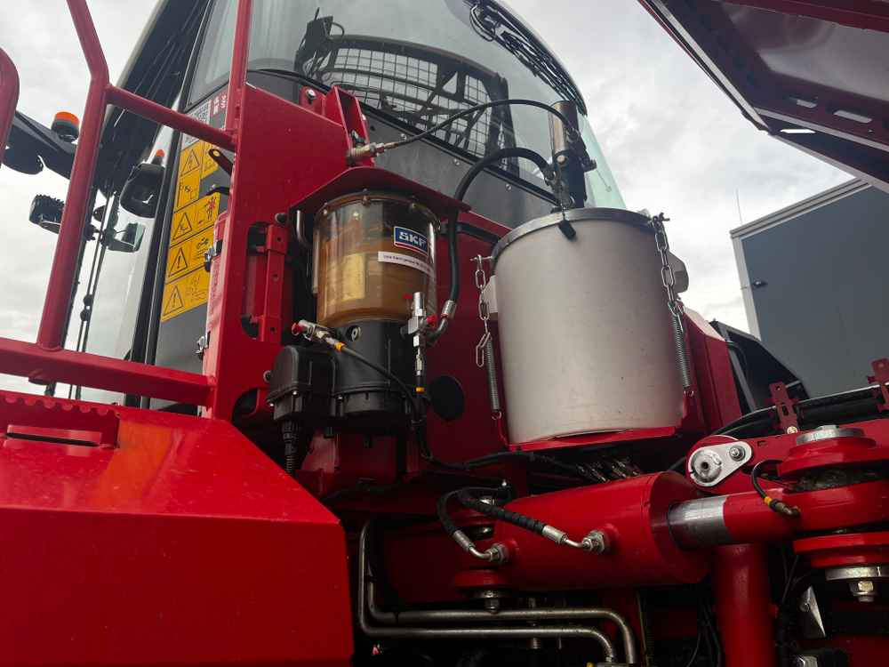 Grimme REXOR 6300 Platinum - Maquina para lavrar a terra: foto 2 Grimme REXOR 6300 Platinum - Maquina para lavrar a terra: foto 2