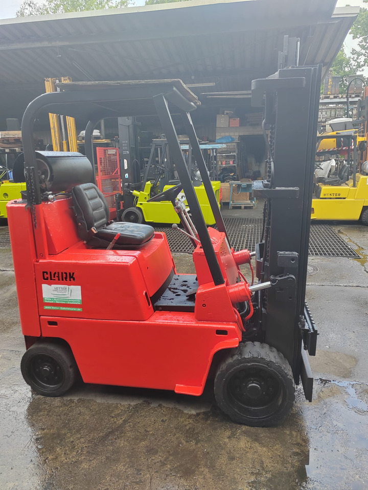 Clark C 500 70 Q - Empilhadeira a gás: foto 2 Clark C 500 70 Q - Empilhadeira a gás: foto 2