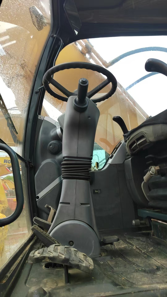 Hyundai 210 - Escavadeira de rodas: foto 2 Hyundai 210 - Escavadeira de rodas: foto 2