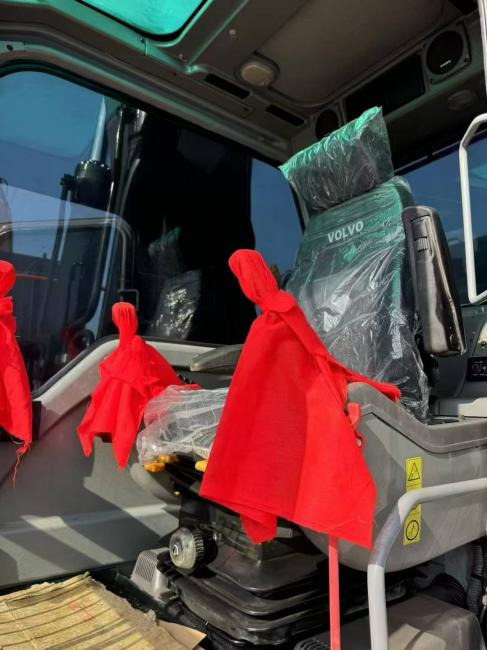 VOLVO EC240 - Escavadora de rastos: foto 3 VOLVO EC240 - Escavadora de rastos: foto 3