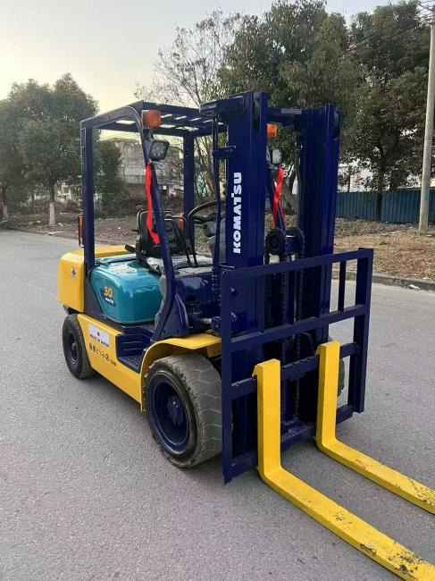 Komatsu FD30 - Plataforma de Tijera/ Plataforma de tesoura: foto 5 Komatsu FD30 - Plataforma de Tijera/ Plataforma de tesoura: foto 5
