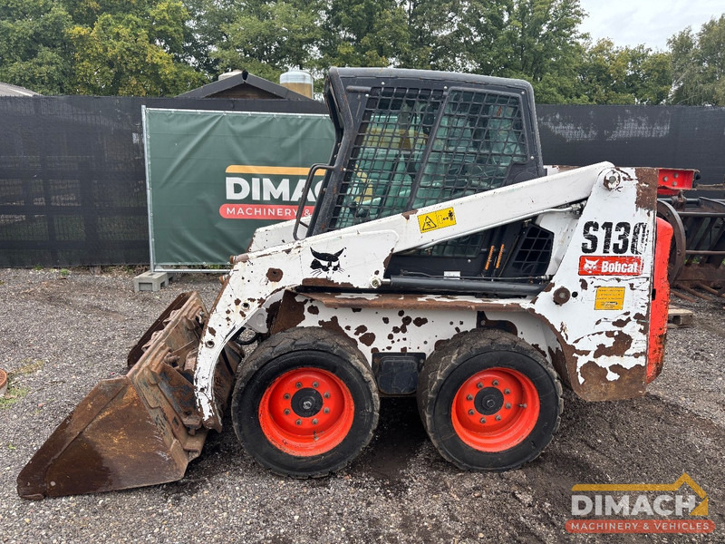 Bobcat S130 - Mini carregadeira: foto 1 Bobcat S130 - Mini carregadeira: foto 1