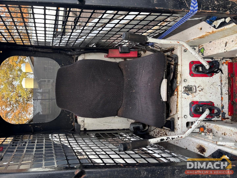 Bobcat S70 Bak en palletvorken - Carregadeira: foto 5 Bobcat S70 Bak en palletvorken - Carregadeira: foto 5