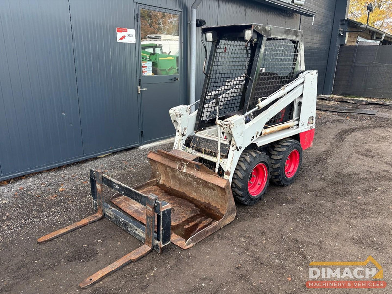Bobcat S70 Bak en palletvorken - Carregadeira: foto 2 Bobcat S70 Bak en palletvorken - Carregadeira: foto 2