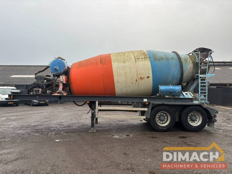 Deom Schmit Betonmixer 10m3 Deutz 6 cilinder engine 10m3 CIFA Mixer - Máquina de asfalto: foto 1 Deom Schmit Betonmixer 10m3 Deutz 6 cilinder engine 10m3 CIFA Mixer - Máquina de asfalto: foto 1