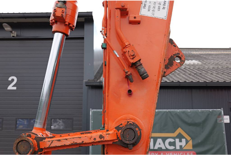 Hitachi ZX 210 LC-3 mono, airco, CW30 - Escavadora de rastos: foto 5 Hitachi ZX 210 LC-3 mono, airco, CW30 - Escavadora de rastos: foto 5
