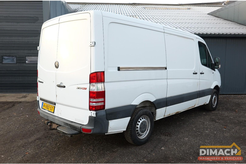 Mercedes-Benz 906 KA 35 Sprinter 313 - Euro 4 - L2H2 - trekhaak - airco - NL auto - Furgão: foto 2 Mercedes-Benz 906 KA 35 Sprinter 313 - Euro 4 - L2H2 - trekhaak - airco - NL auto - Furgão: foto 2