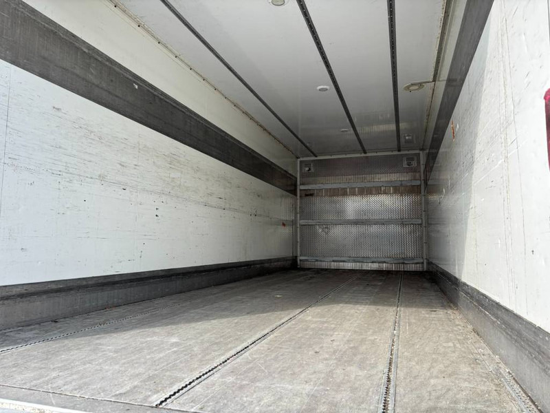 Mercedes-Benz Antos 1833 Euro6 4x2 + anhanger koffer - Caminhão furgão: foto 5 Mercedes-Benz Antos 1833 Euro6 4x2 + anhanger koffer - Caminhão furgão: foto 5