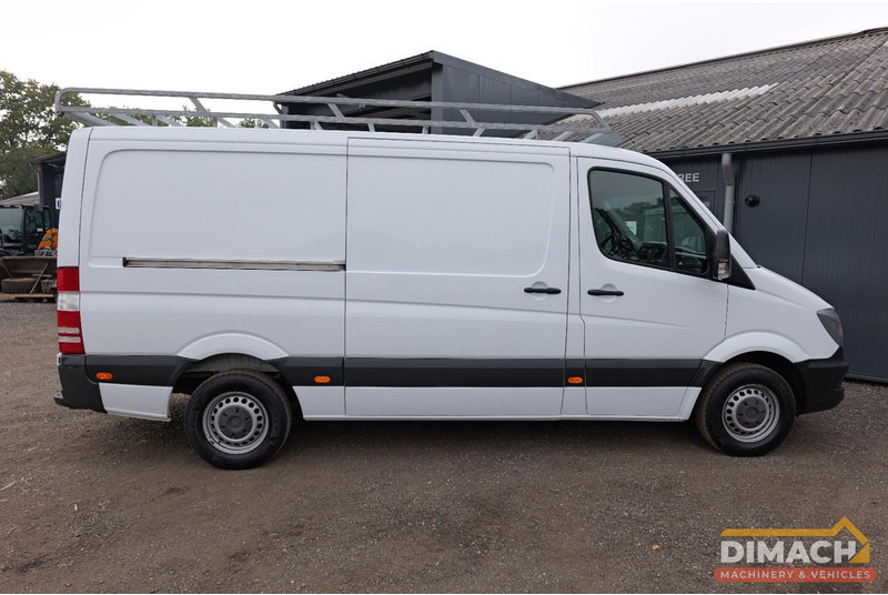 Mercedes-Benz Sprinter  L2H1 Sprinter 213 CDI - trekhaak - imperial - 3 persoons cabine TOP!! - Furgão compacto: foto 3 Mercedes-Benz Sprinter  L2H1 Sprinter 213 CDI - trekhaak - imperial - 3 persoons cabine TOP!! - Furgão compacto: foto 3