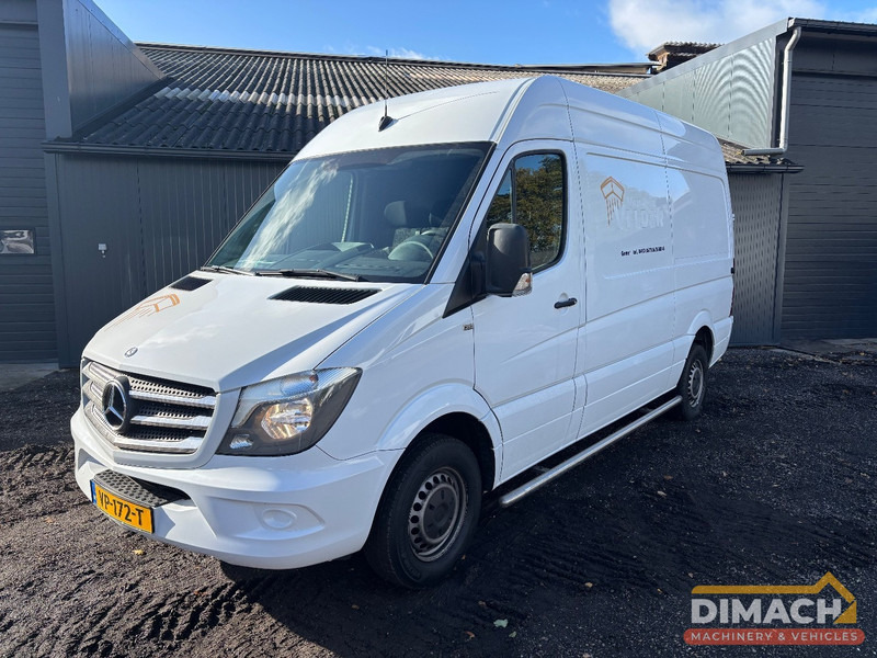 Mercedes-Benz Sprinter  Sprinter 216 L2H2 trekhaak , accident - unfall - rechterkant flink plaatschade, technisch perfect - Furgão compacto: foto 1 Mercedes-Benz Sprinter  Sprinter 216 L2H2 trekhaak , accident - unfall - rechterkant flink plaatschade, technisch perfect - Furgão compacto: foto 1